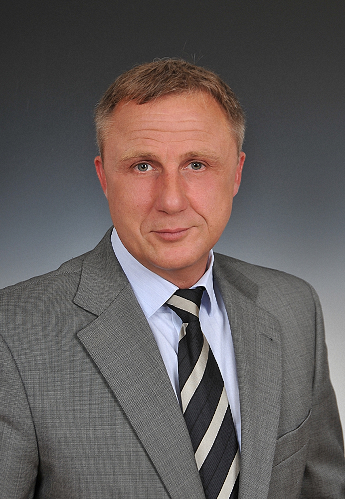businessfoto-fotostudio-fotograf-farbhintergrund
